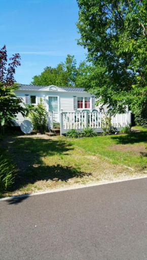 Propriete de 2 chambres avec piscine partagee et jardin clos a Biscarrosse